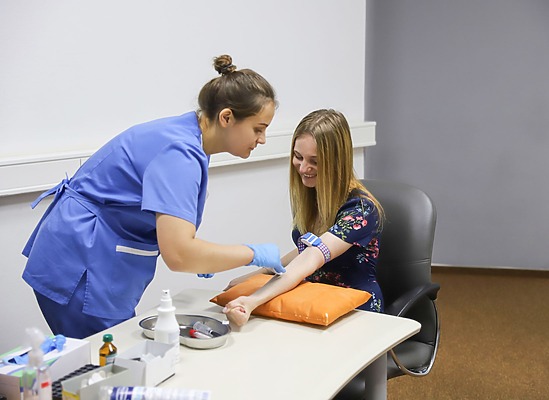 Blood Tests for Hair Loss: Diagnosing Female Hair Thinning