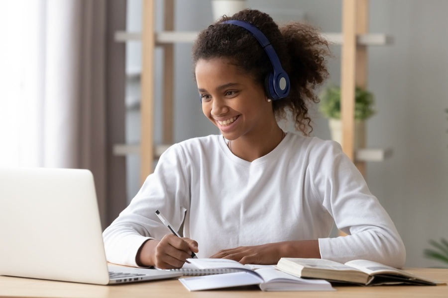 Do Headphones Cause Hair Loss?