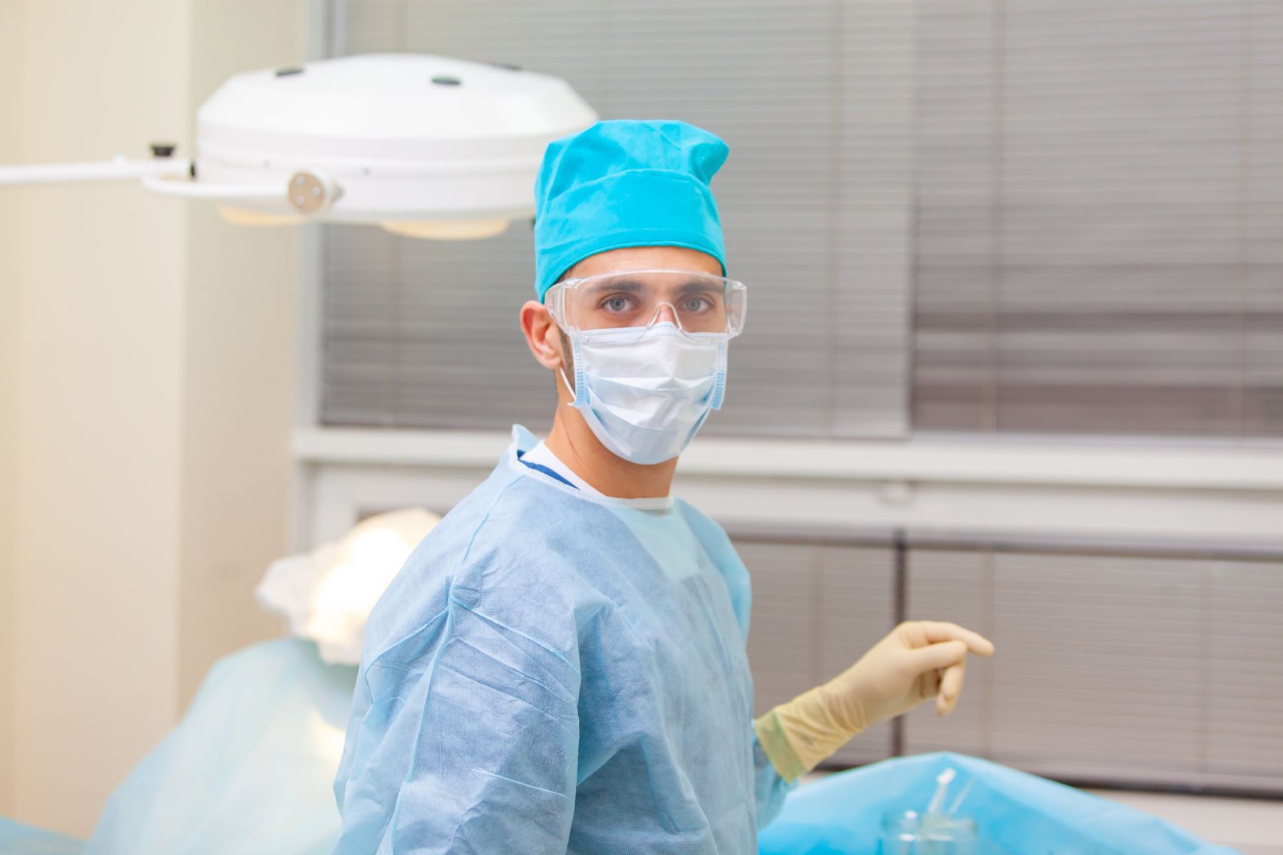 Experienced UK hair transplant surgeon