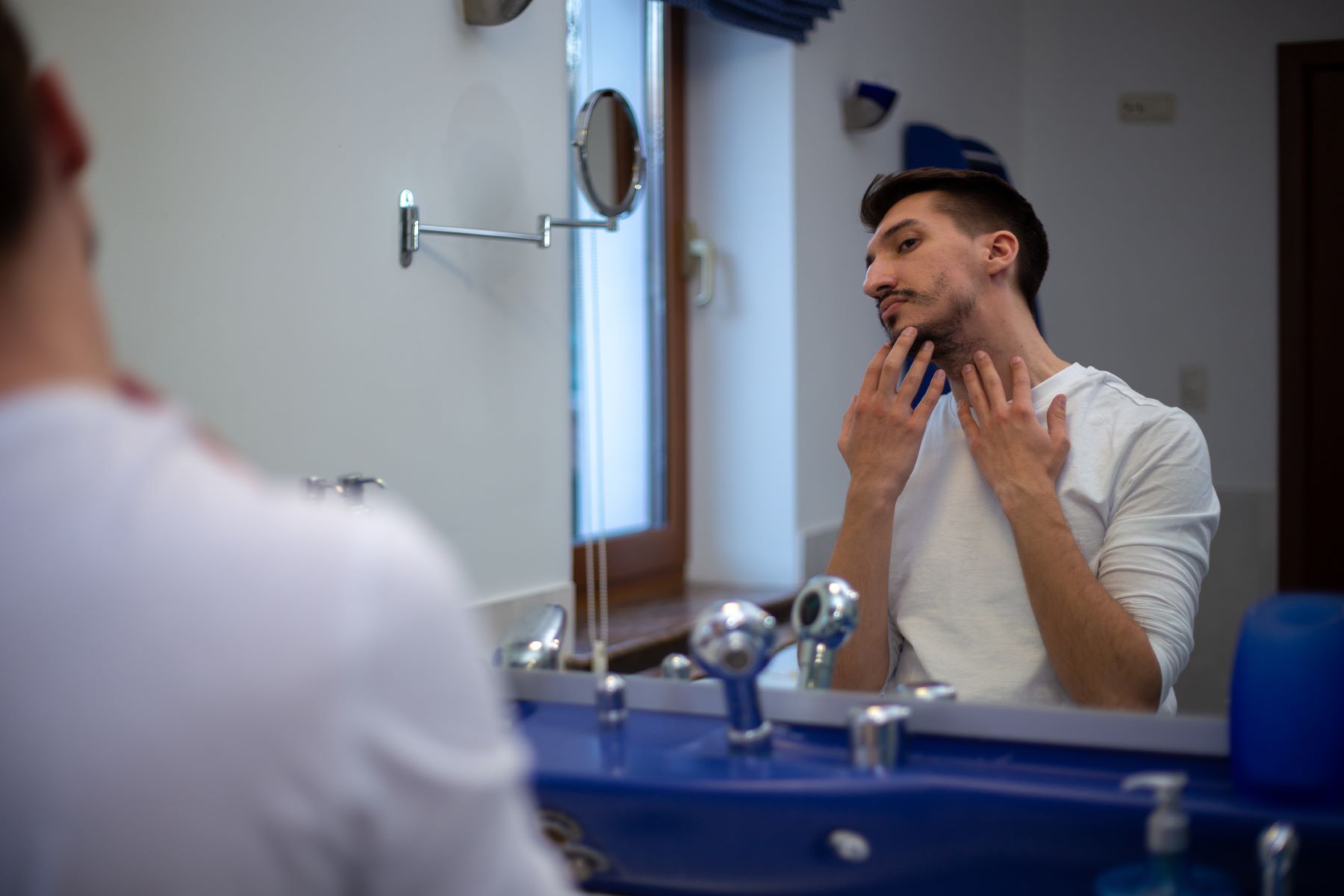 Man concerned about beard hair loss