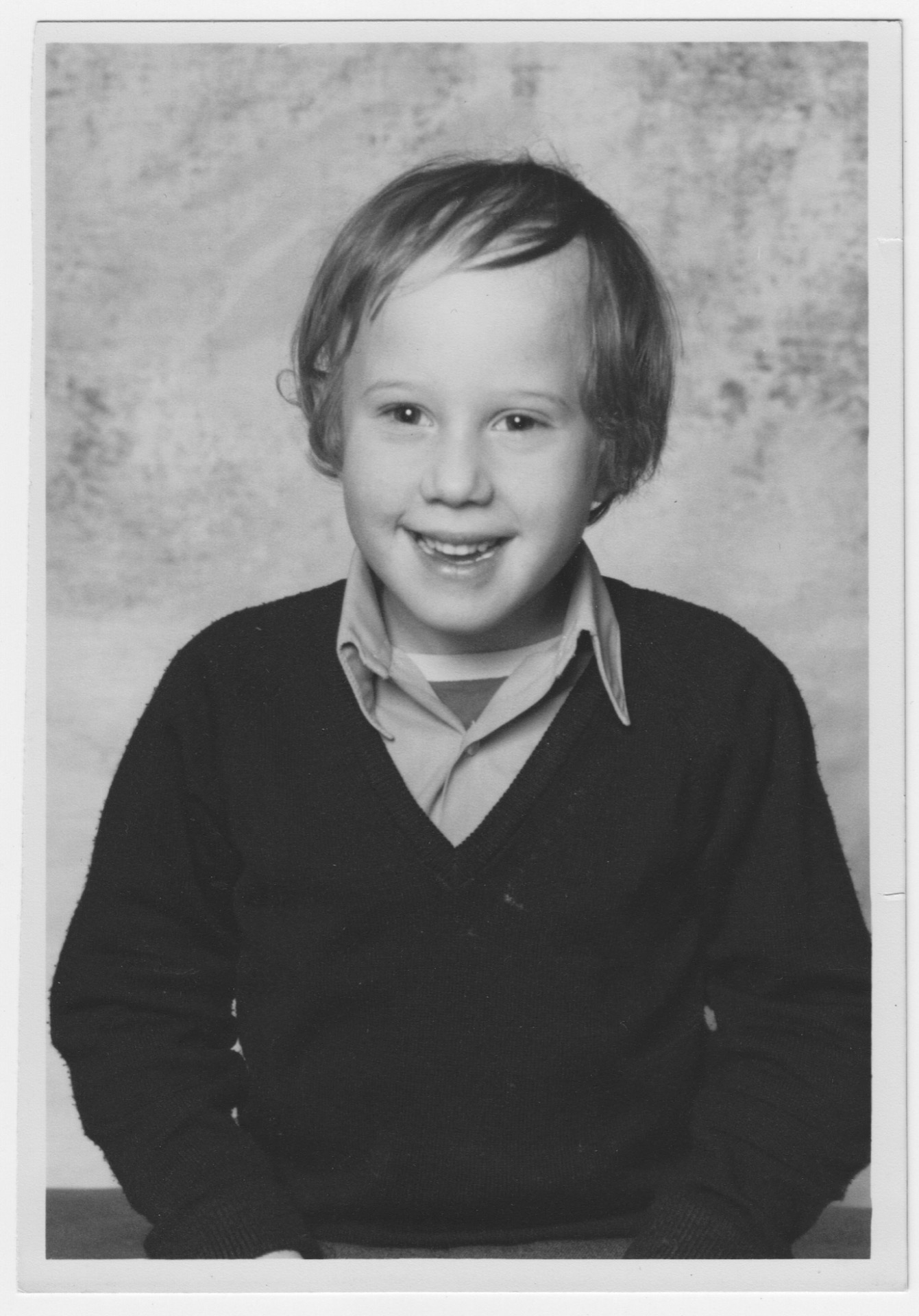 Matthew Richard Lucas as a child, prior to hair loss