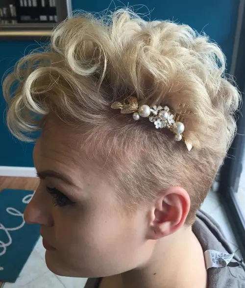 Curled pixie undercut